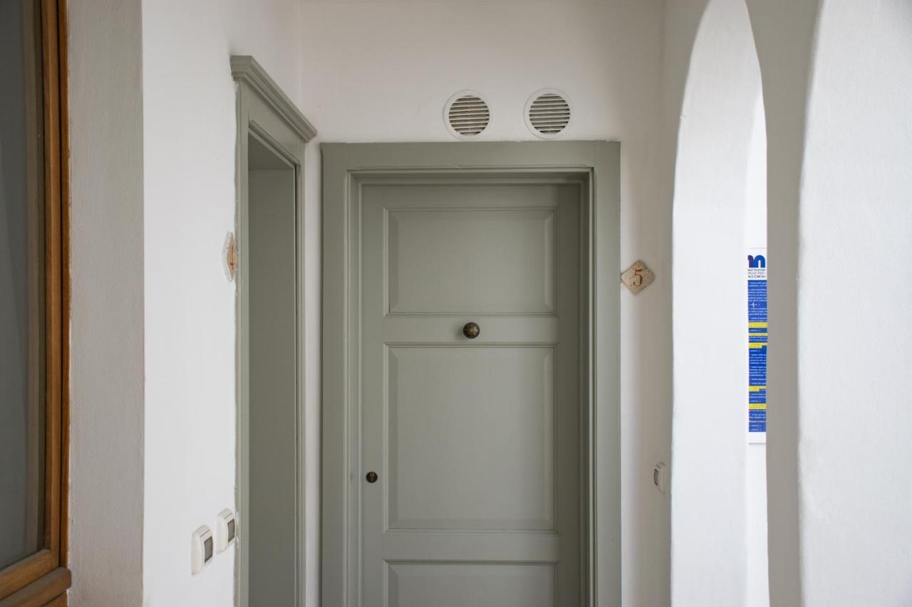 شقة Casa Aurea Tre Posti Letto A 30 Metri Dal Mare سان فينتْشينسو المظهر الخارجي الصورة
