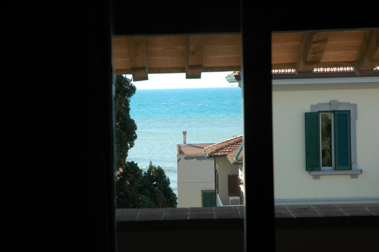 شقة Casa Aurea Tre Posti Letto A 30 Metri Dal Mare سان فينتْشينسو المظهر الخارجي الصورة